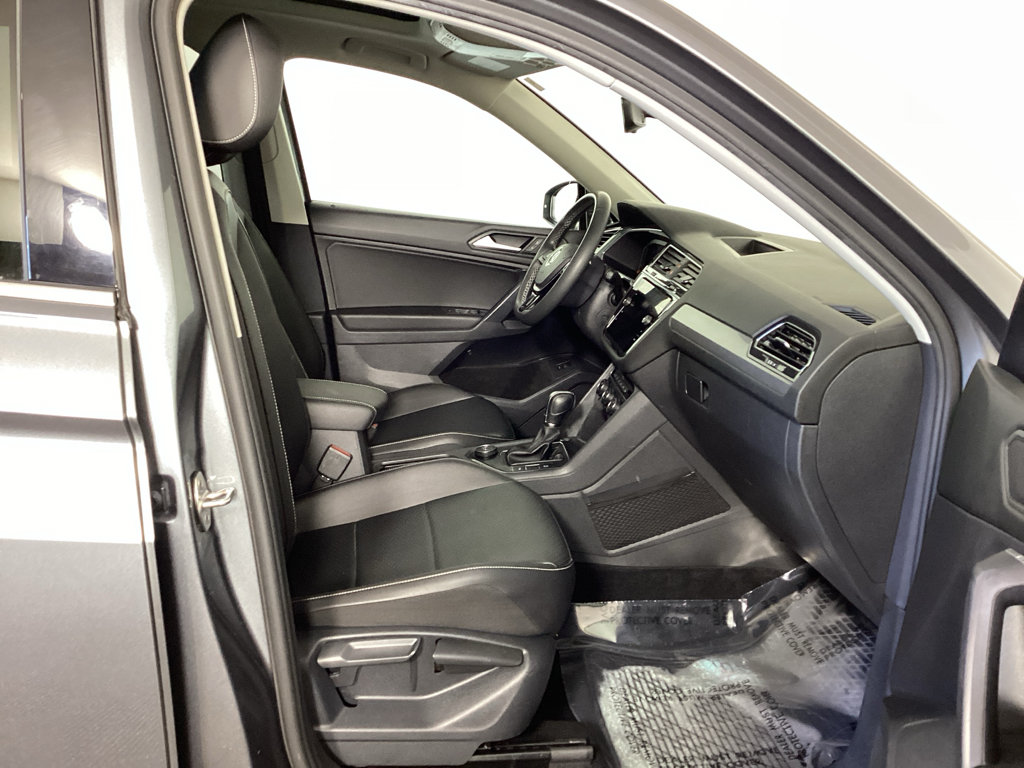 Used 2021 Volkswagen Tiguan S AWD/4WD image 9