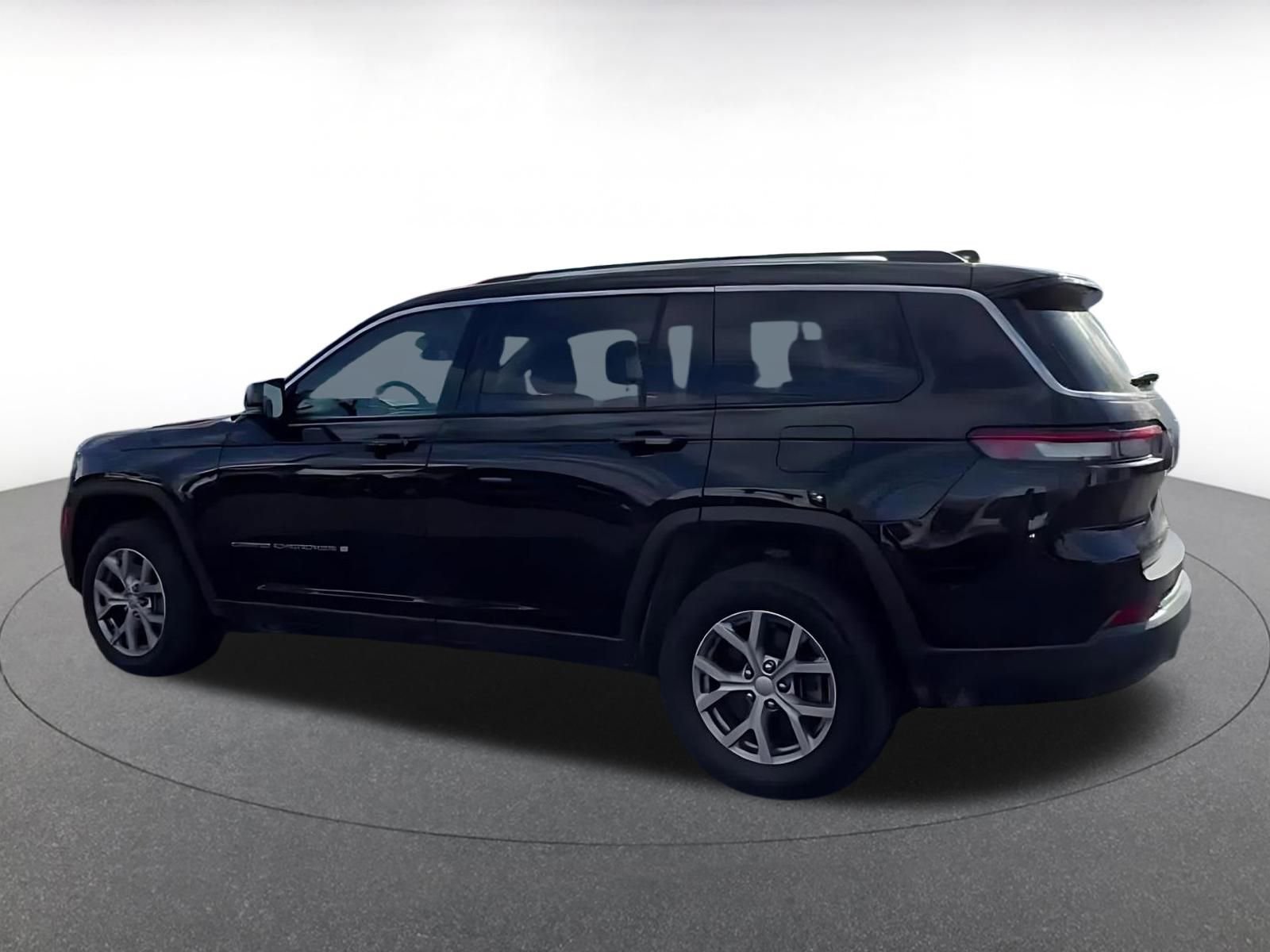 Used 2023 Jeep Grand Cherokee L Limited image 10