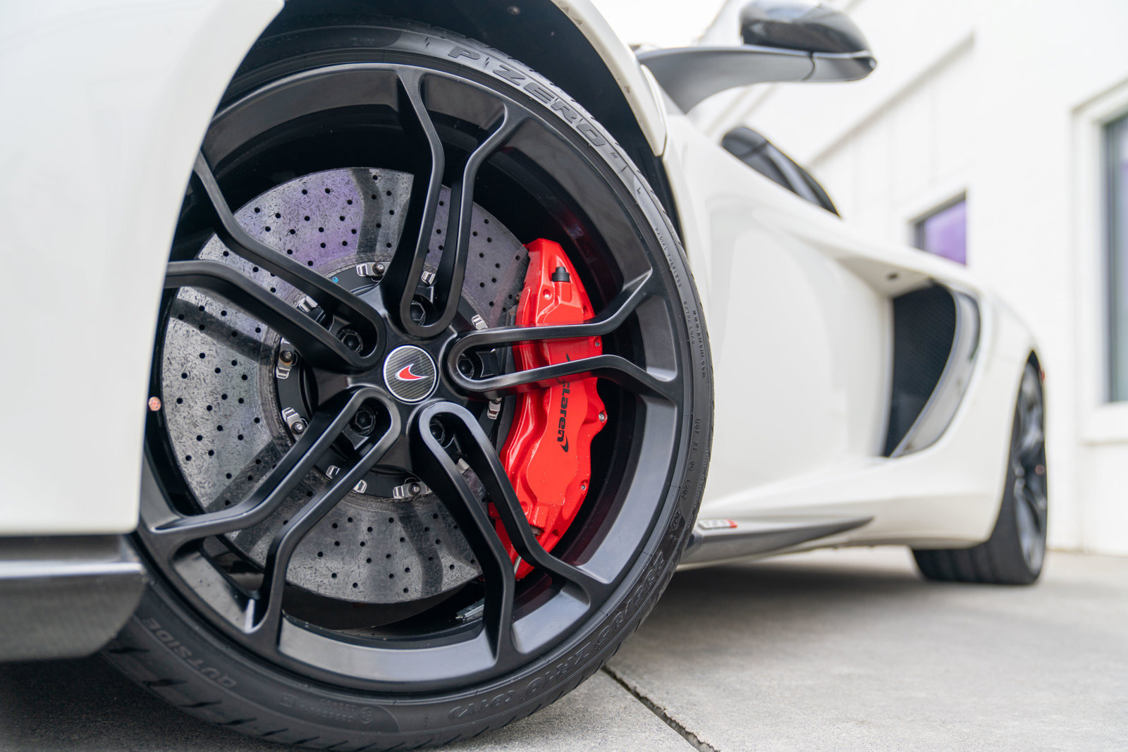 Used 2016 McLaren 650S Spider RWD image 8