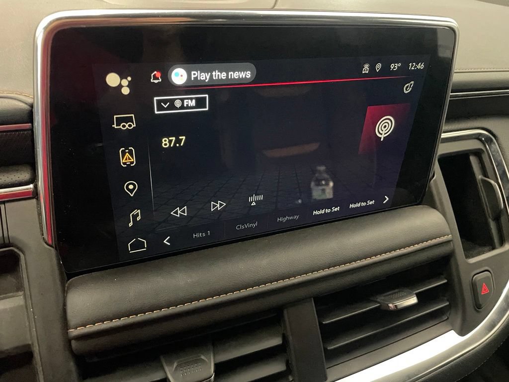 Used 2024 GMC Yukon XL AT4 w/ Technology Package AWD/4WD image 15