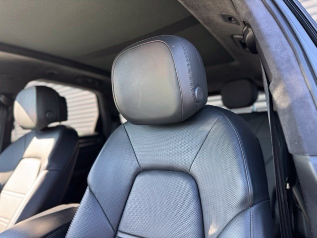 Used 2021 Porsche Cayenne GTS AWD/4WD image 32