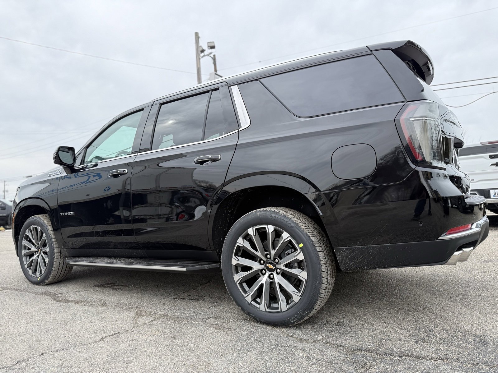 New 2026 Chevrolet Tahoe High Country image 3