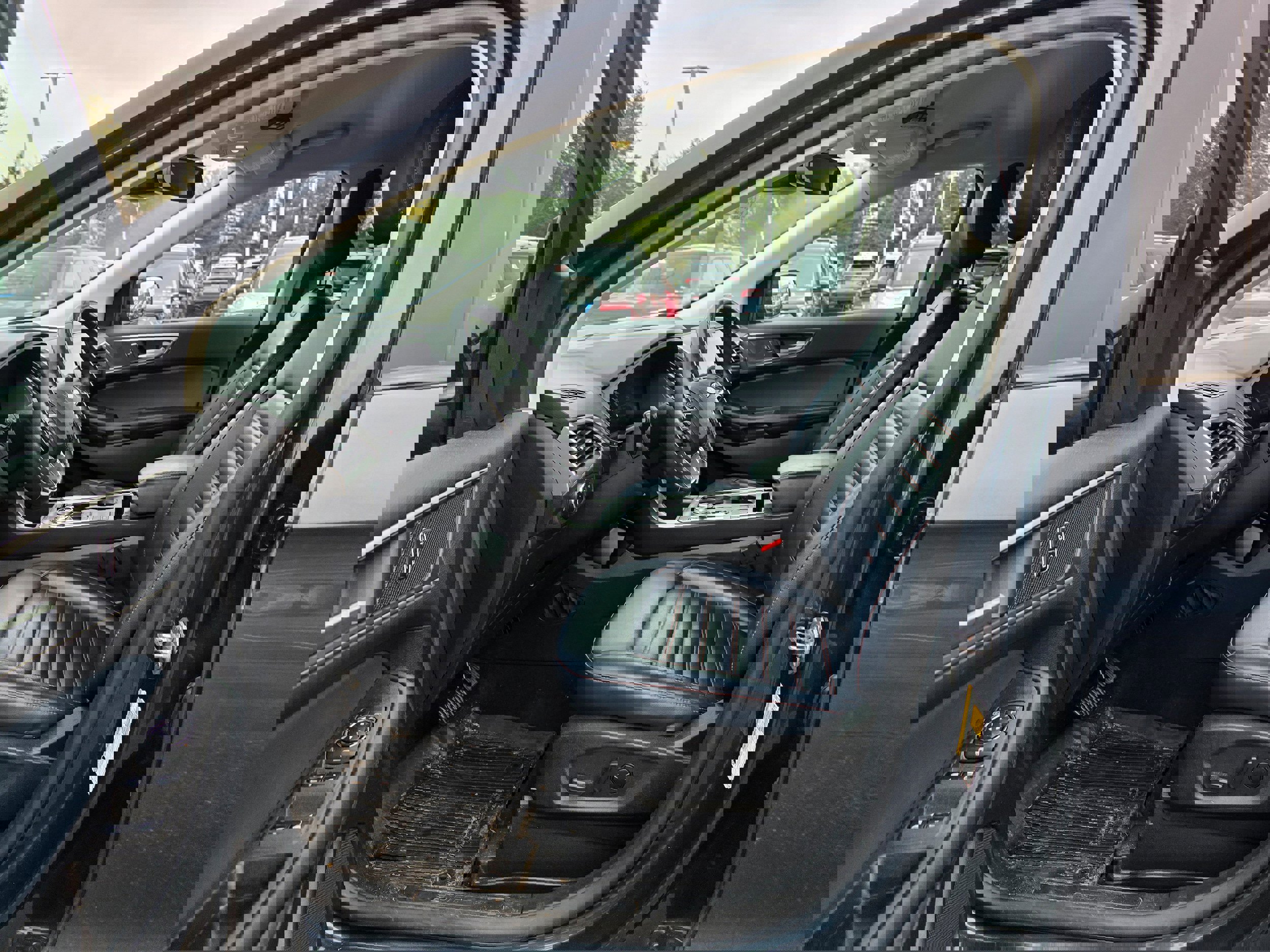 Used 2023 Ford Edge SEL w/ Sport Appearance Package image 20