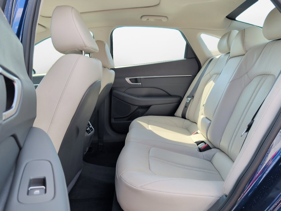 Certified 2022 Hyundai Sonata Limited w/ Cargo Package FWD image 13