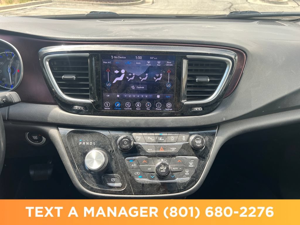 Used 2019 Chrysler Pacifica Touring-L FWD image 20