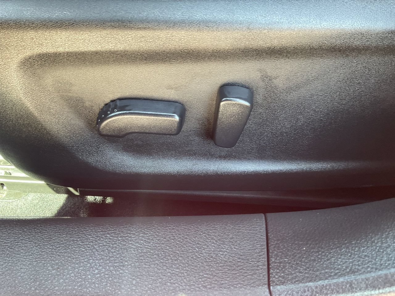 Used 2025 Nissan Altima 2.5 SV FWD image 9