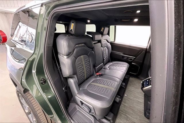 Used 2023 Rivian R1S Adventure AWD/4WD image 19