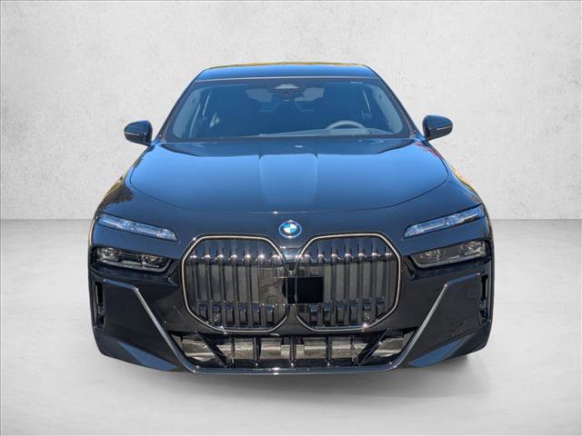 New 2026 BMW 750e xDrive image 5