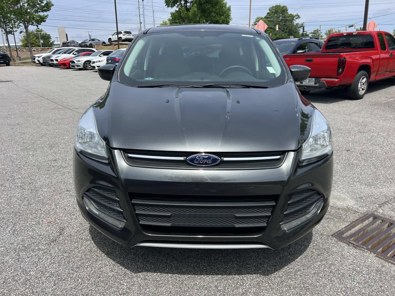 Used 2015 Ford Escape SE FWD image 2