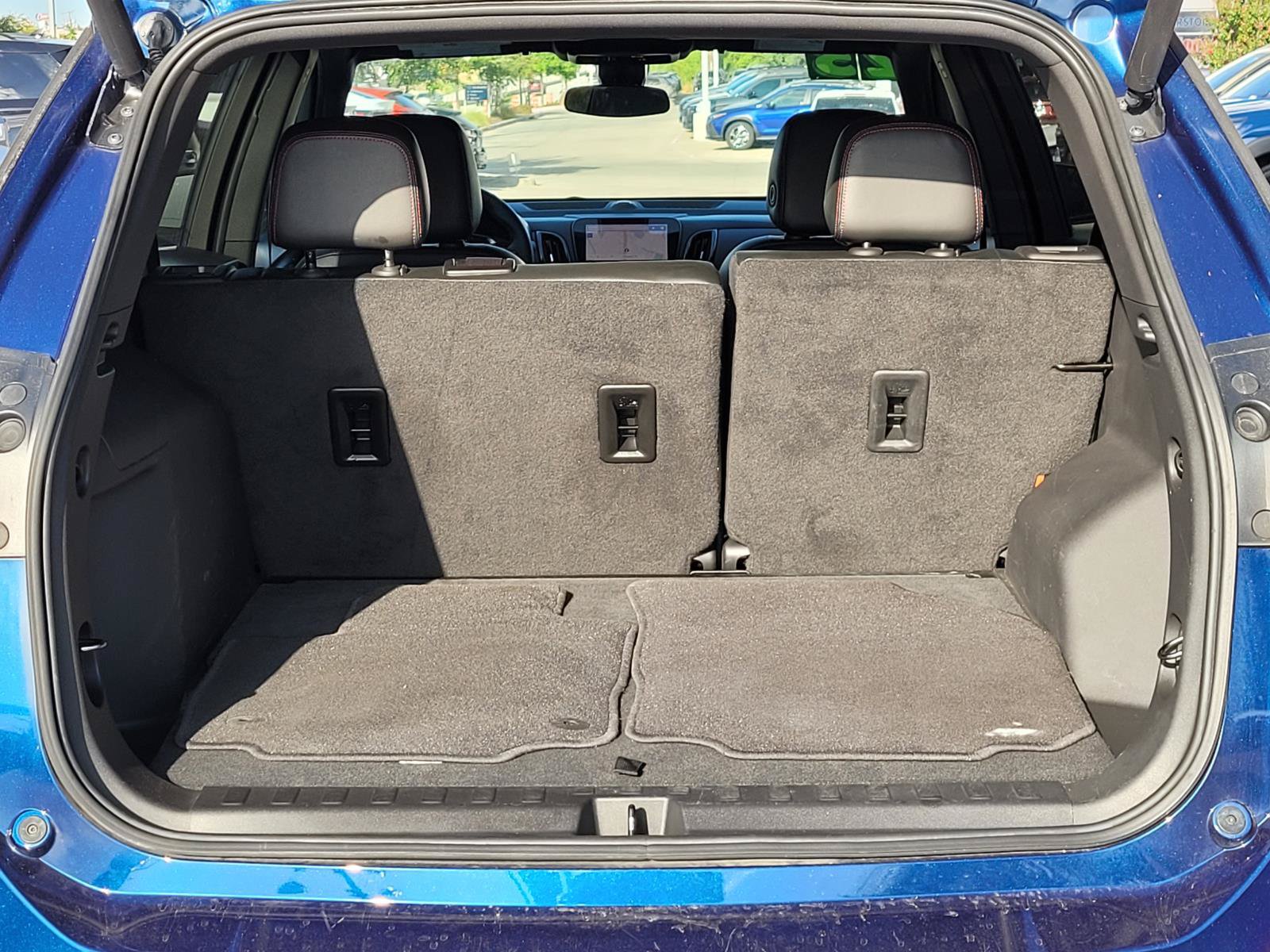 Used 2023 Chevrolet Equinox RS w/ RS Leather Package FWD image 19