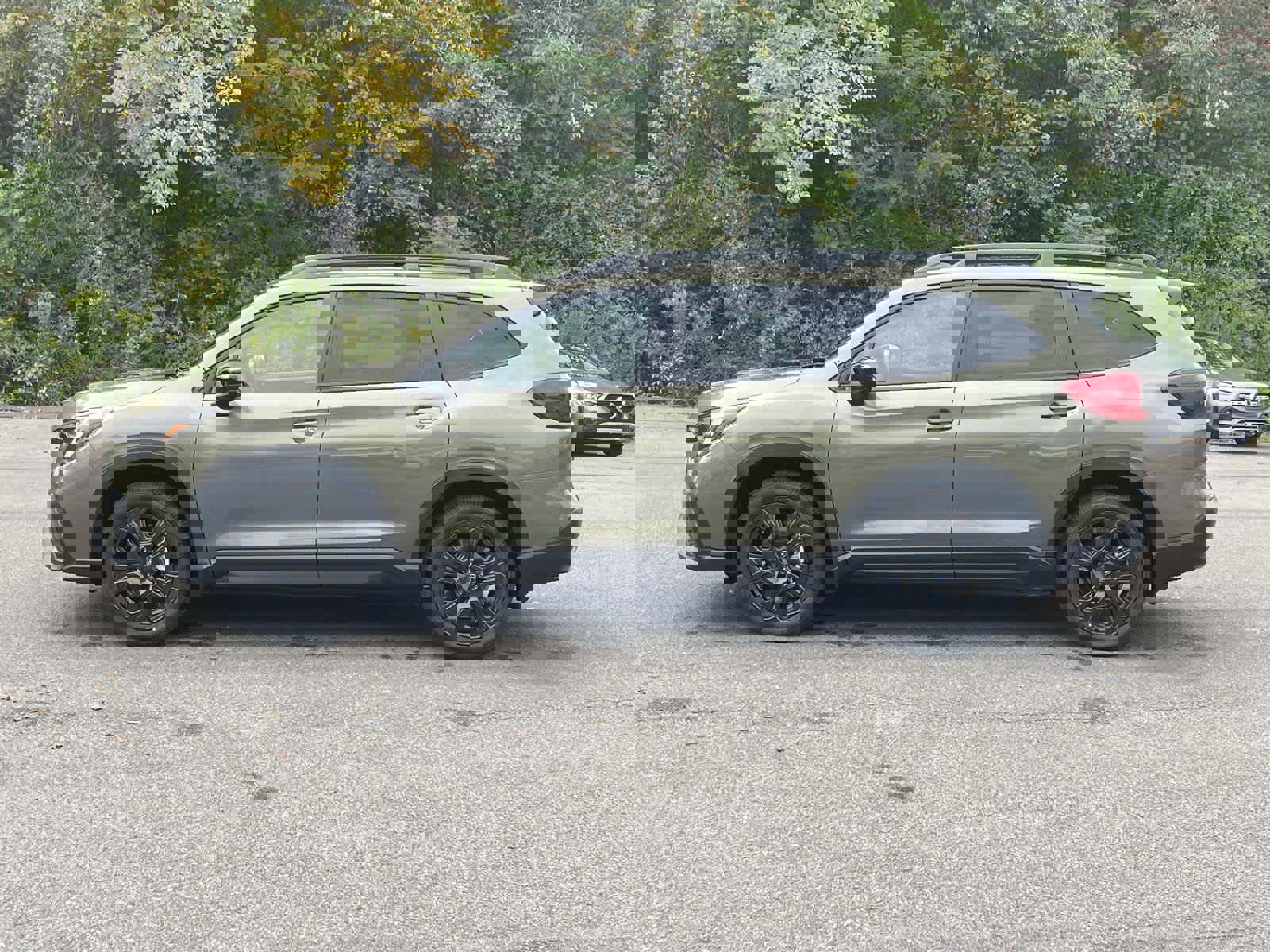 New 2025 Subaru Ascent Bronze Edition image 2