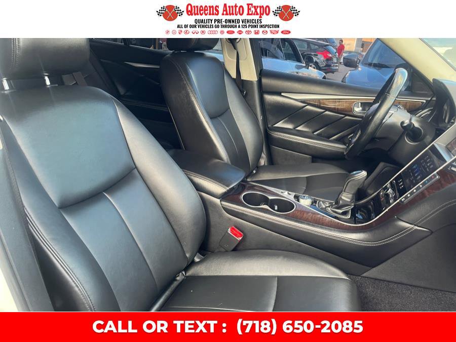 Used 2019 INFINITI Q50 Luxe w/ Essential Package (3.0T Luxe) image 9