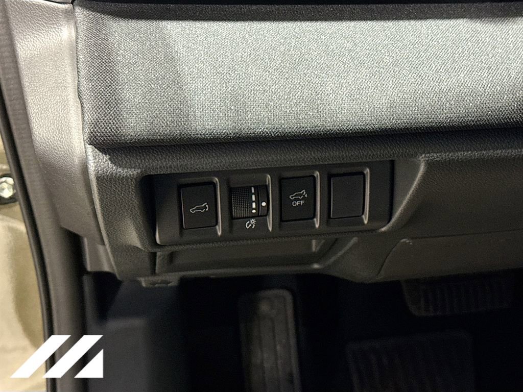 Certified 2025 Subaru Outback Premium AWD/4WD image 10