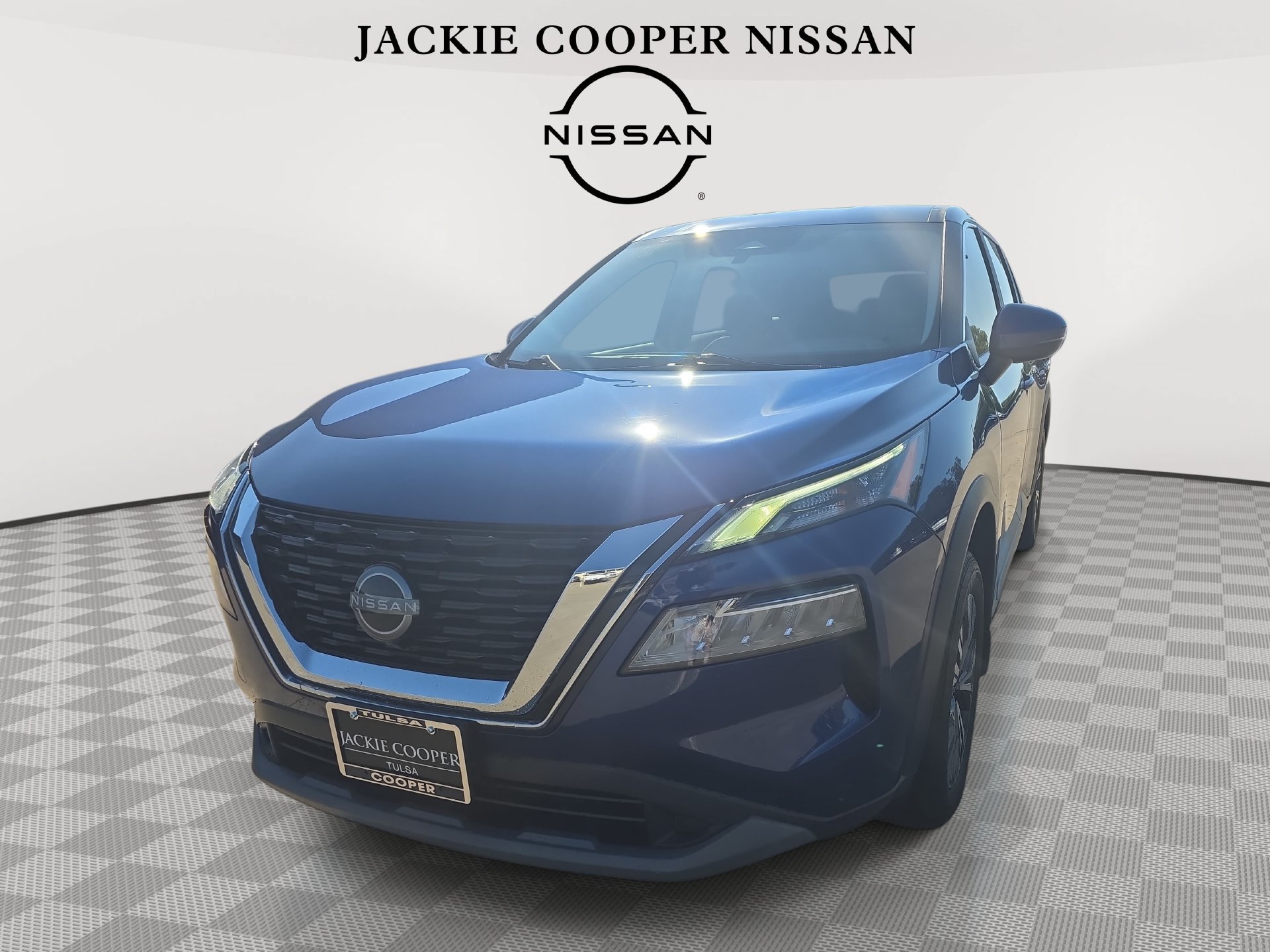 Used 2023 Nissan Rogue SV