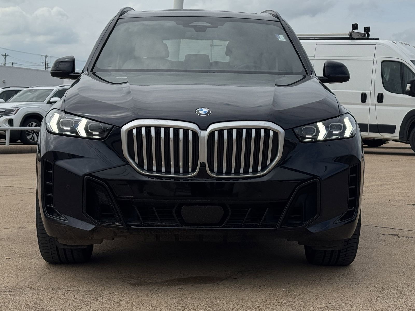 Used 2025 BMW X5 xDrive40i w/ M Sport Package AWD/4WD image 9