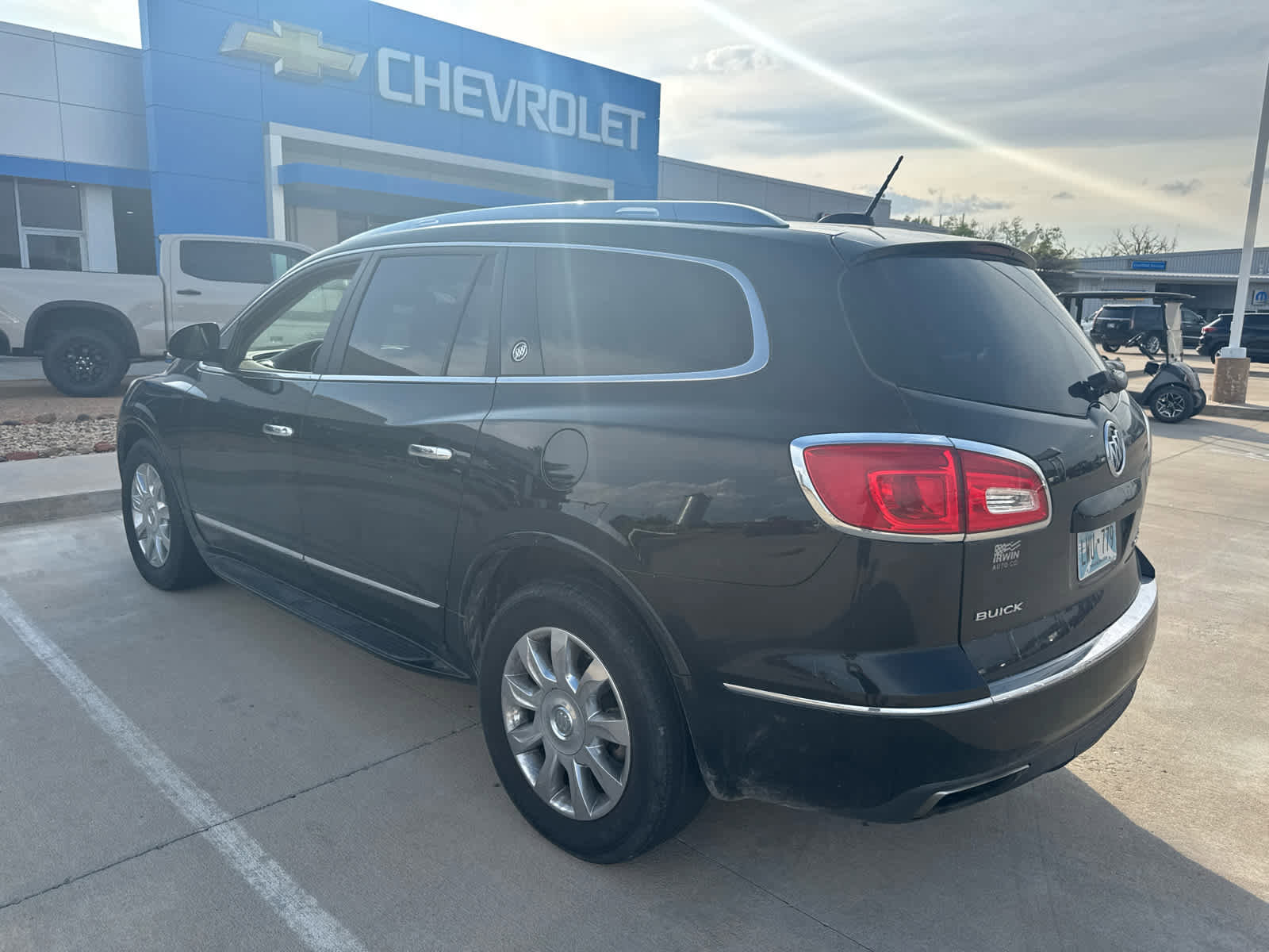 Used 2017 Buick Enclave Leather w/ Trailering Package image 2