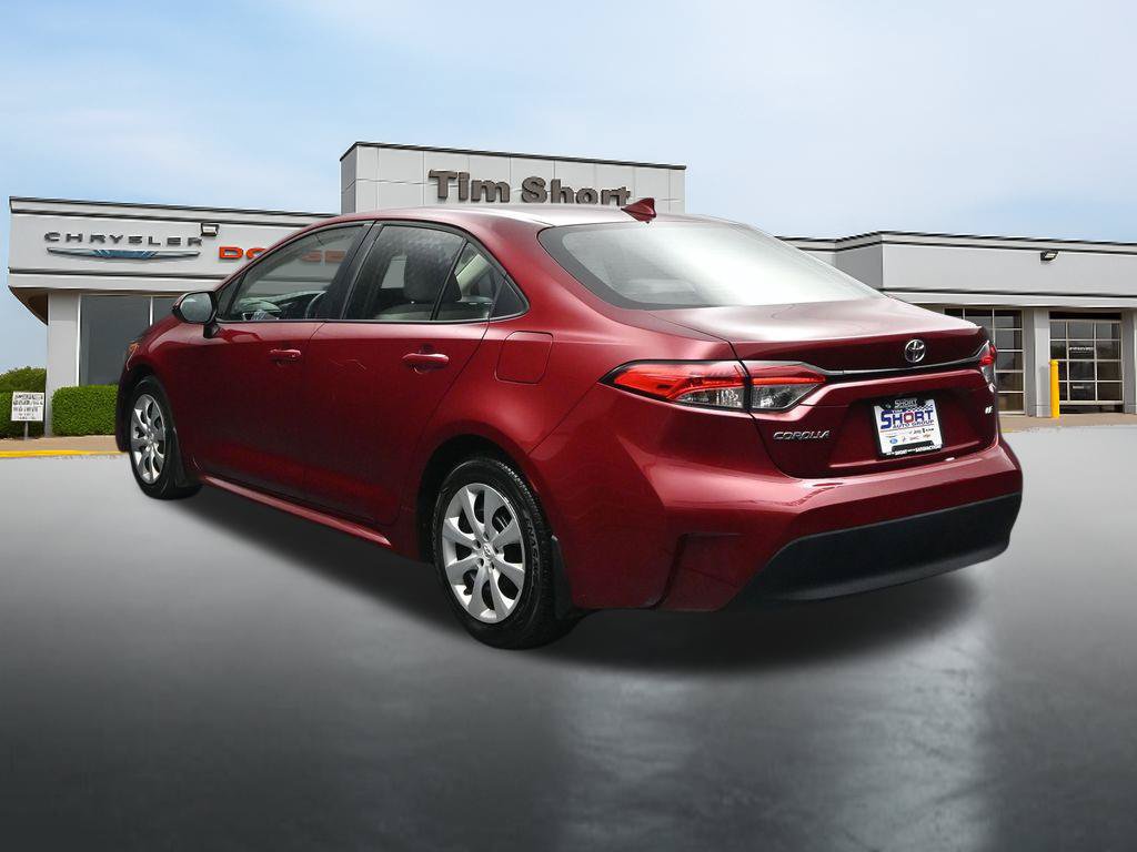 Used 2026 Toyota Corolla LE FWD image 3