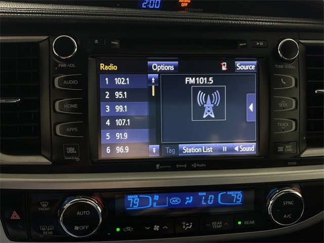 Used 2016 Toyota Highlander Limited image 23