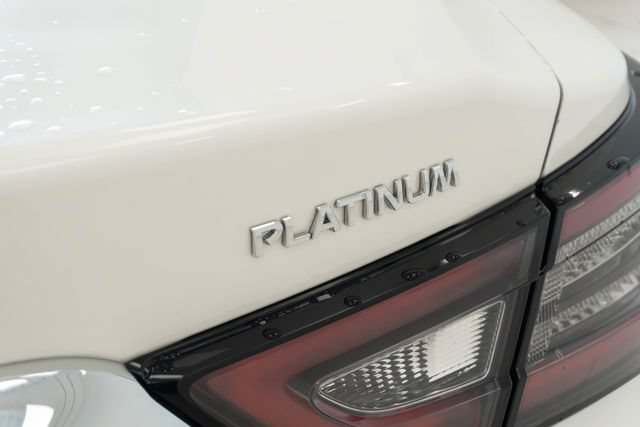Used 2020 Nissan Maxima Platinum w/ Reserve Package FWD image 12