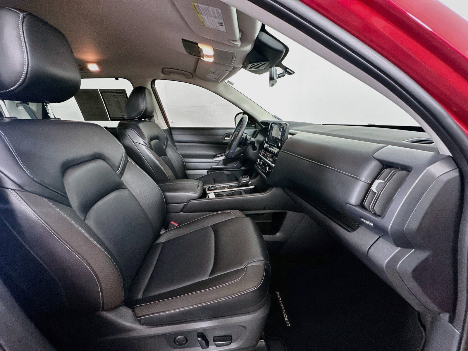 Certified 2024 Nissan Pathfinder SL AWD/4WD image 28