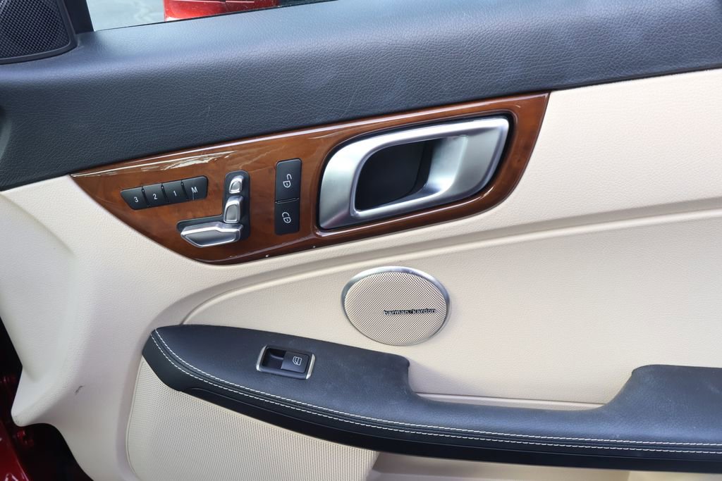 Used 2019 Mercedes-Benz SLC 300 image 36