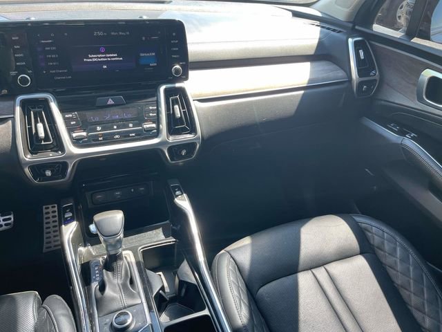 Used 2022 Kia Sorento SX Prestige AWD/4WD image 16