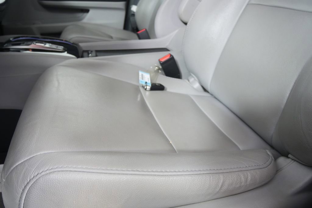 Used 2022 Honda Pilot Touring image 9