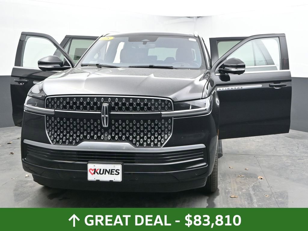 Used 2025 Lincoln Navigator Reserve AWD/4WD image 58