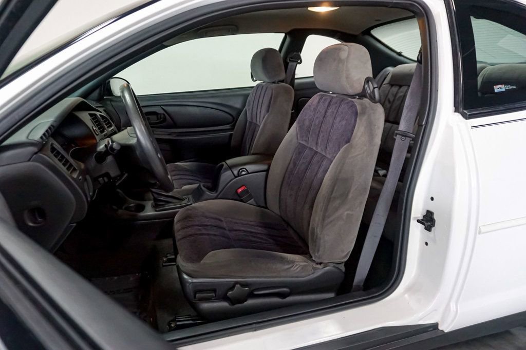 Used 2004 Chevrolet Monte Carlo LS w/ Preferred Equipment Group image 9