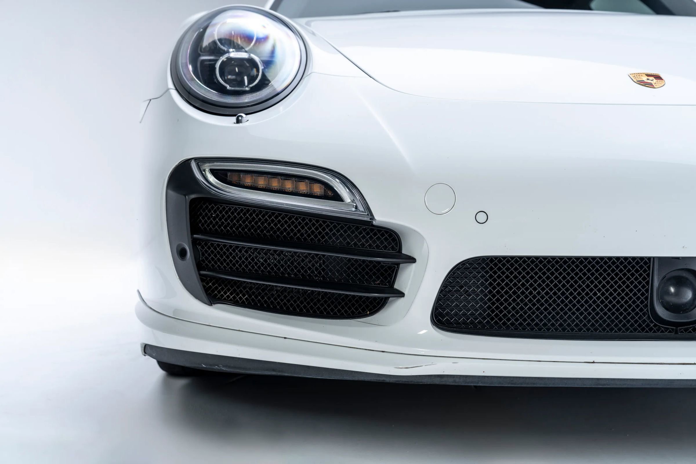 Used 2014 Porsche 911 4 Coupe AWD/4WD image 24