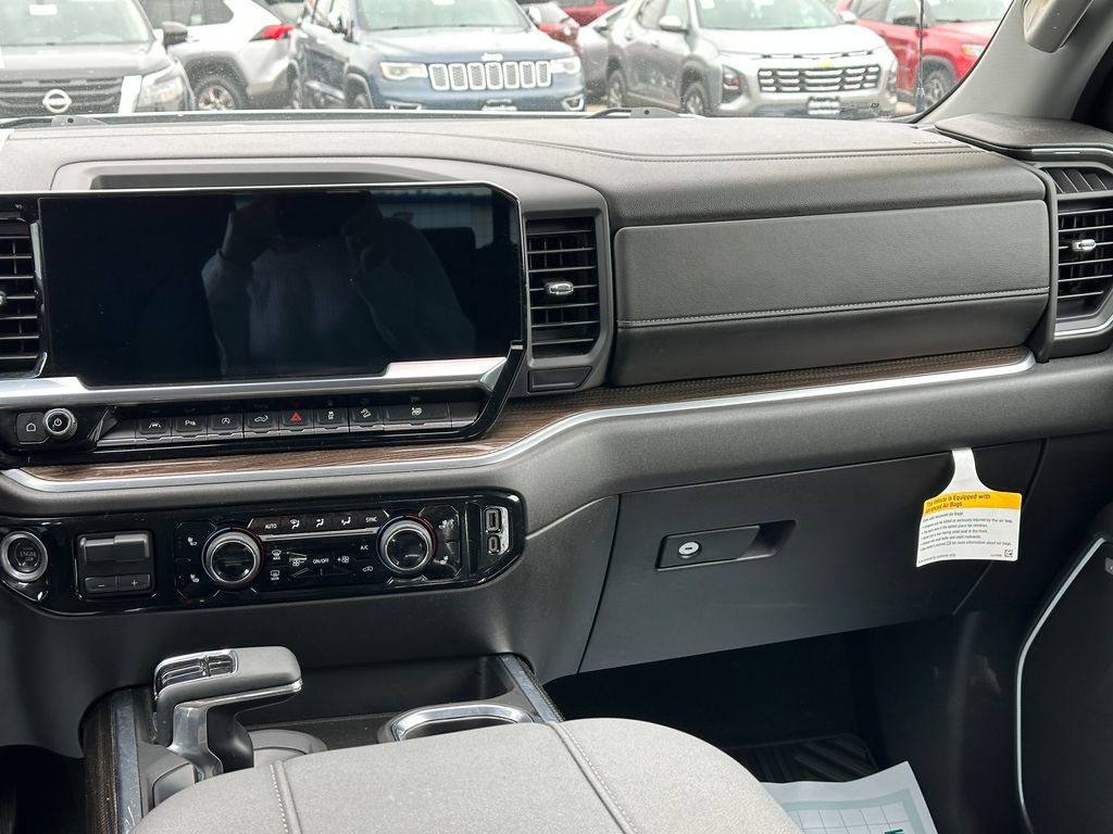 Certified 2023 Chevrolet Silverado 1500 RST w/ Convenience Package II AWD/4WD image 18