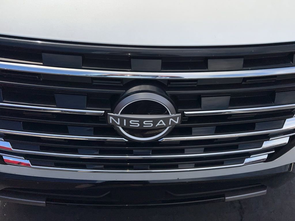 Used 2024 Nissan Rogue Platinum w/ Platinum Premium Package image 9