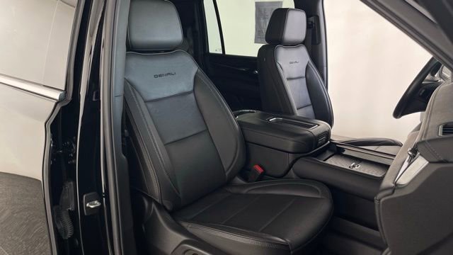 Used 2022 GMC Yukon XL Denali image 48