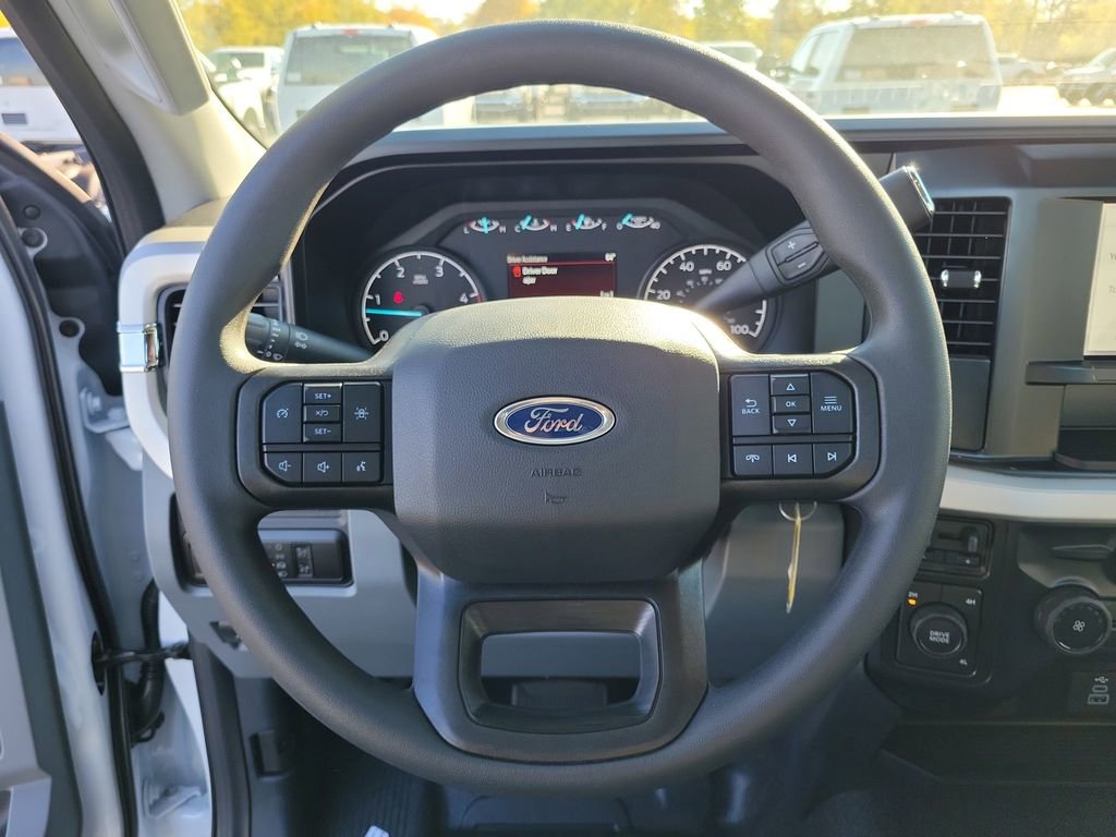 New 2026 Ford F550 4x4 Regular Cab Super Duty image 21