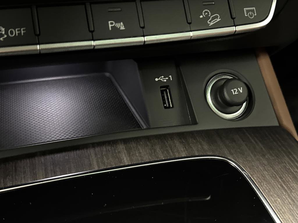 Used 2025 Audi Q5 2.0T Premium Plus w/ Premium Plus Package image 24