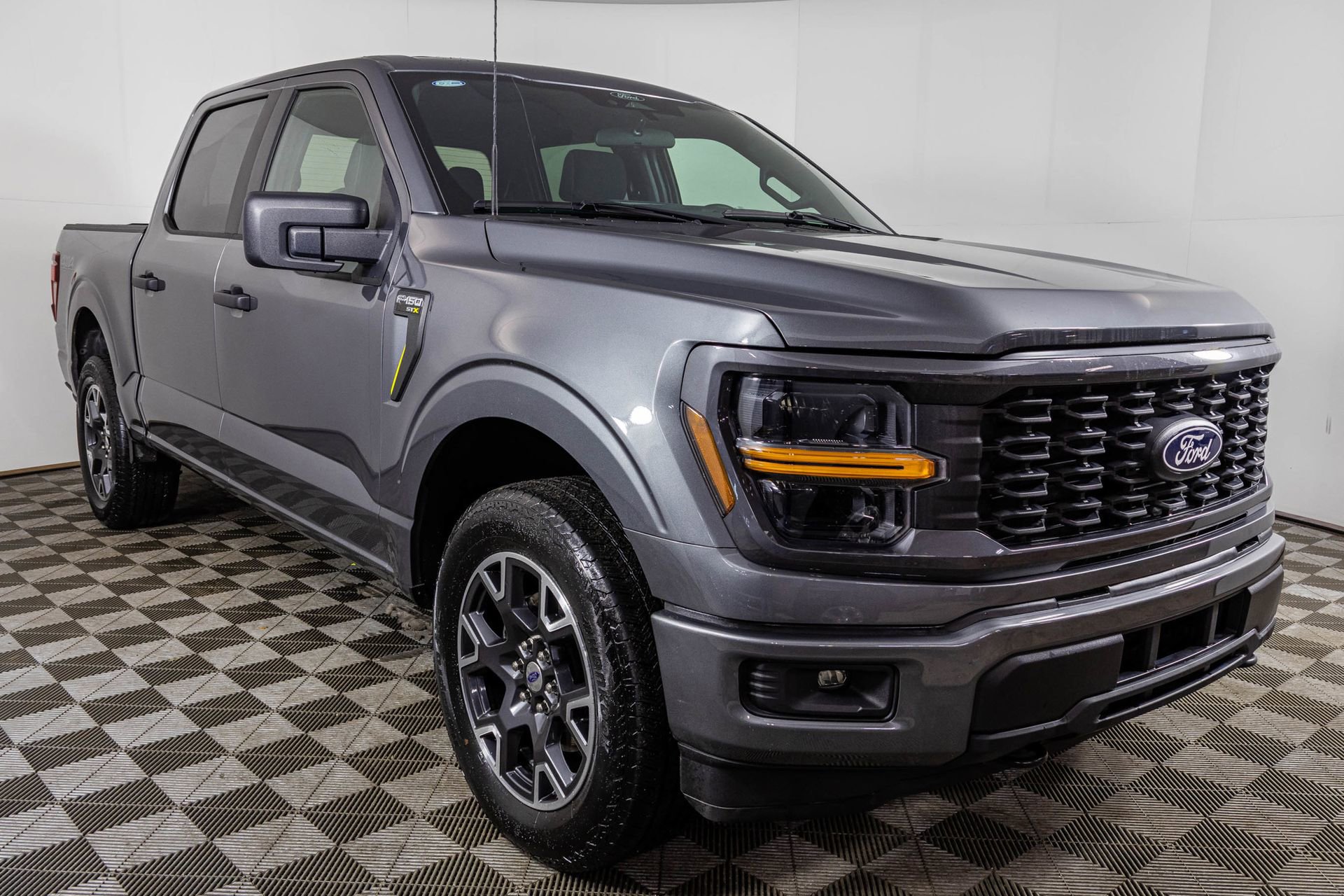 Used 2024 Ford F150 STX image 11