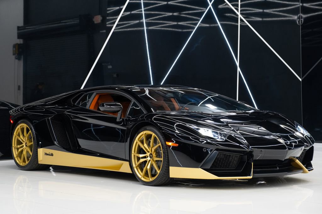 Used 2017 Lamborghini Aventador LP 700-4 image 1