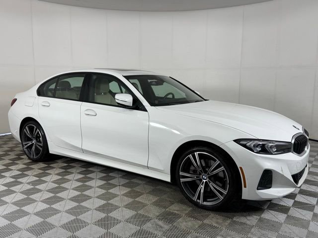 Used 2023 BMW 330i Sedan w/ Premium Package image 6