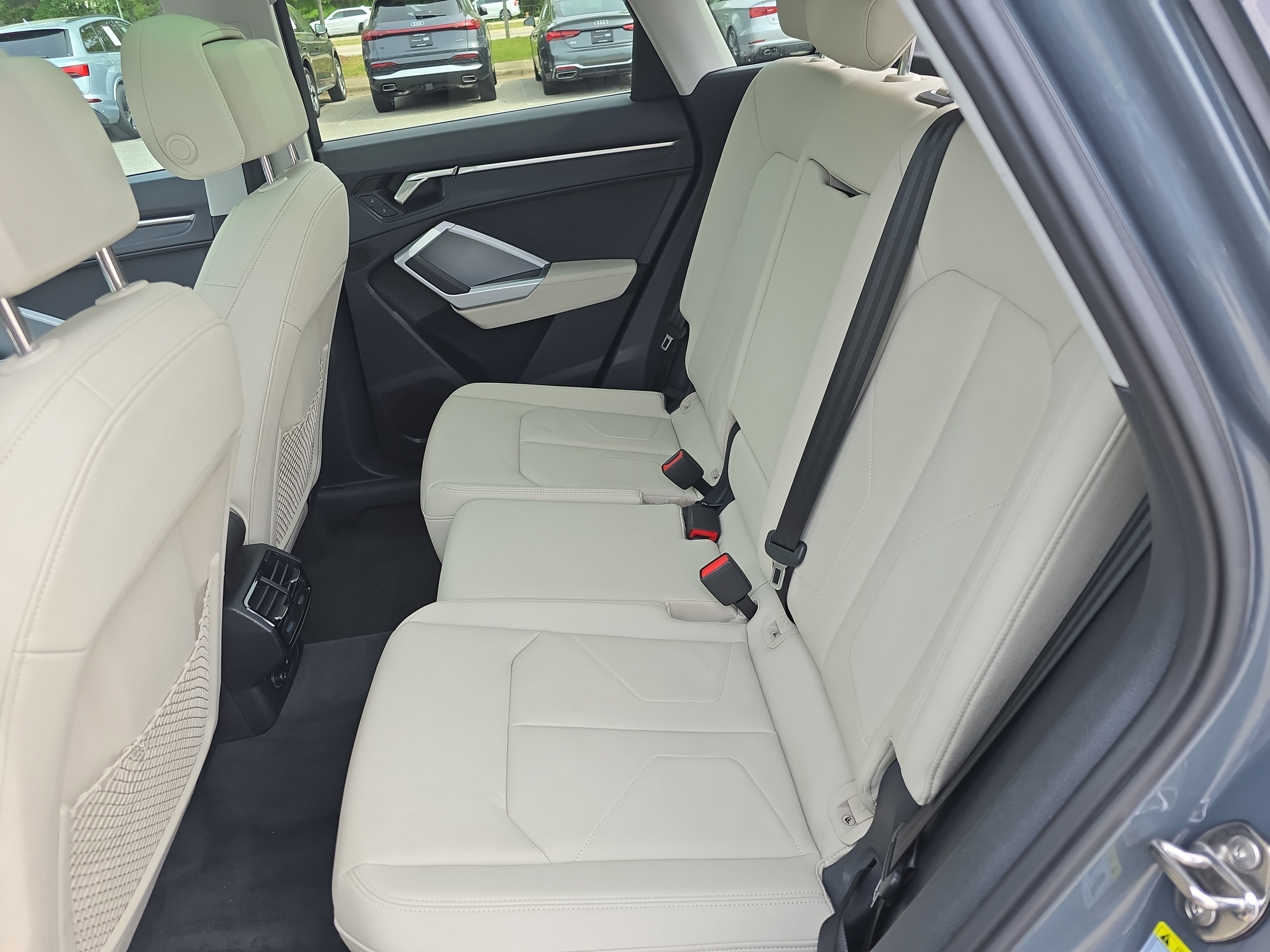 Used 2022 Audi Q3 2.0T Premium image 15