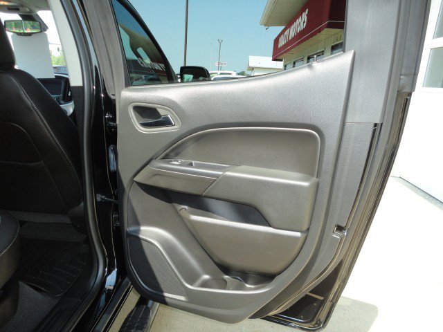 Used 2022 Chevrolet Colorado LT w/ Luxury Package image 16