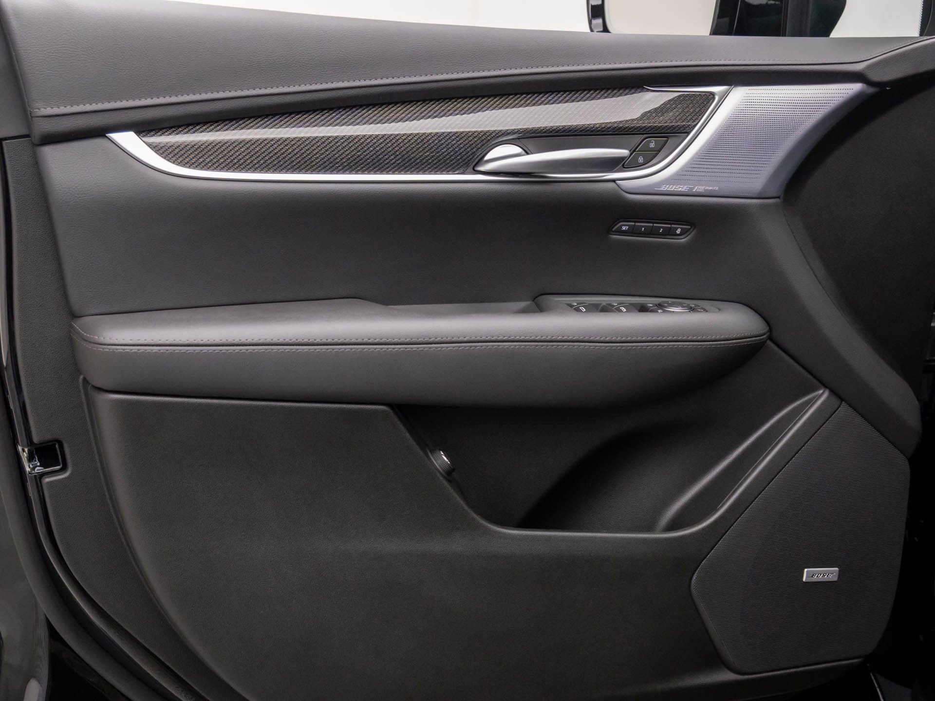 New 2026 Cadillac XT5 Sportv w/ LPO, Floor Liner Package AWD/4WD image 14