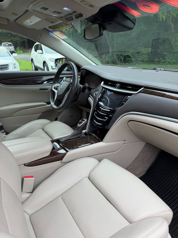 Used 2013 Cadillac XTS Premium AWD/4WD image 28