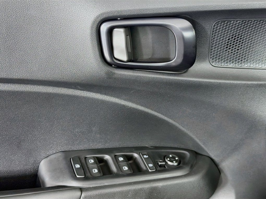 Used 2026 Hyundai Venue SEL FWD image 23