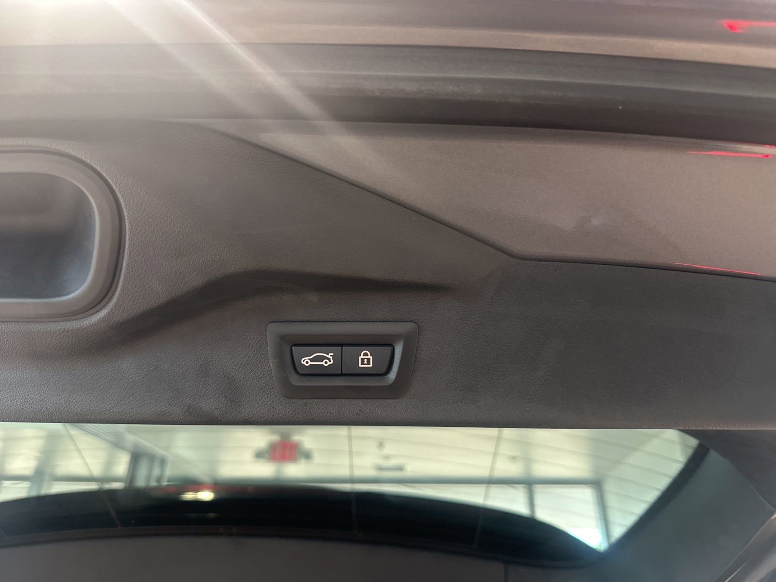 Certified 2023 BMW X7 xDrive40i w/ Premium Package image 16