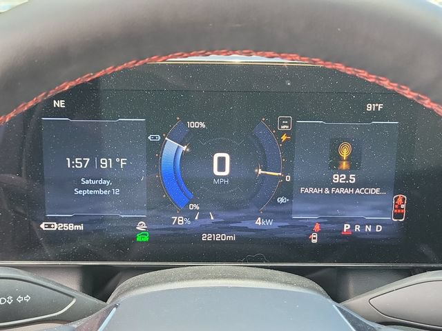 Used 2024 Chevrolet Equinox EV RS FWD image 27