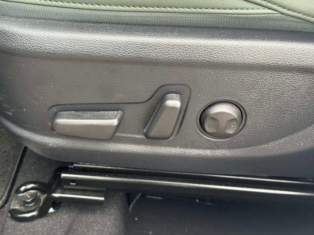 Used 2024 Kia Seltos SX w/ SX Sunroof Package AWD/4WD image 16