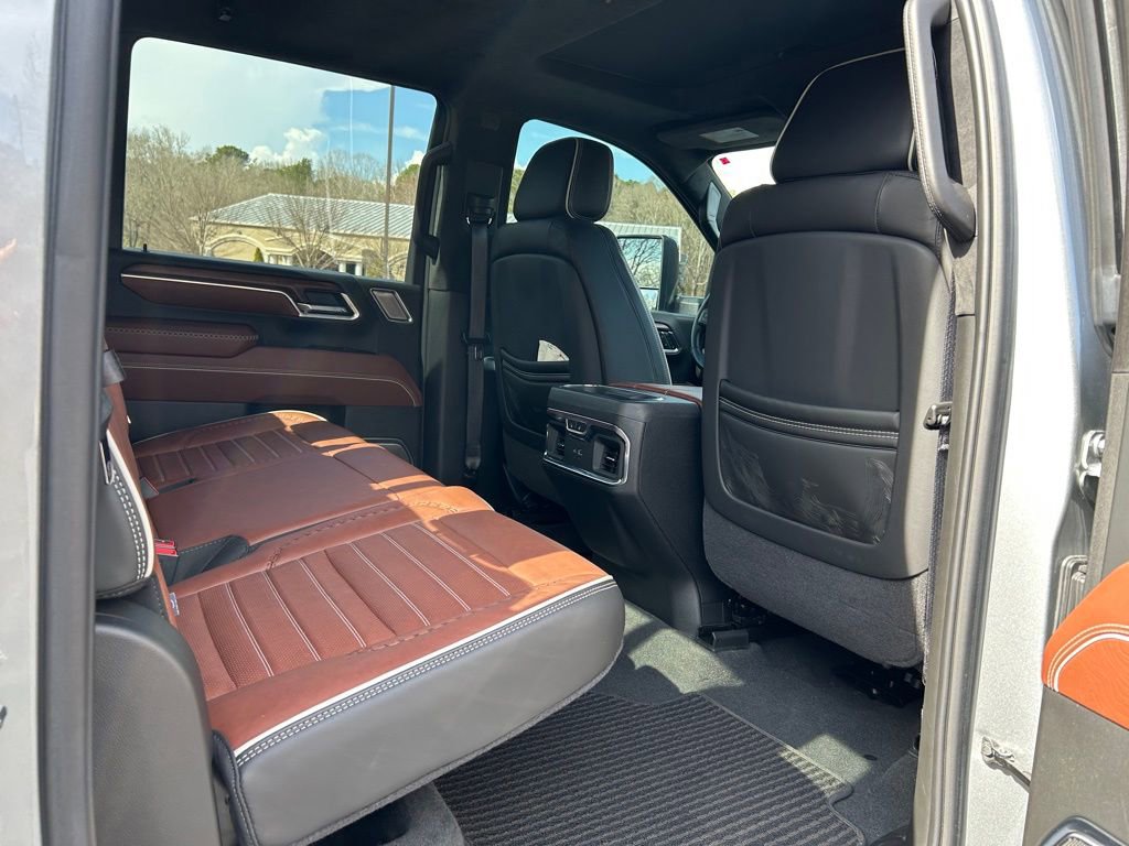 Certified 2025 GMC Sierra 2500 Denali Ultimate AWD/4WD image 54