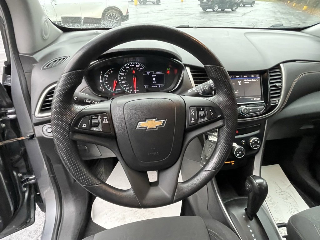Certified 2020 Chevrolet Trax LS w/ Tint and Cruise Package image 25