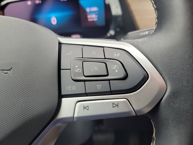 Used 2024 Volkswagen Atlas SE AWD/4WD image 23