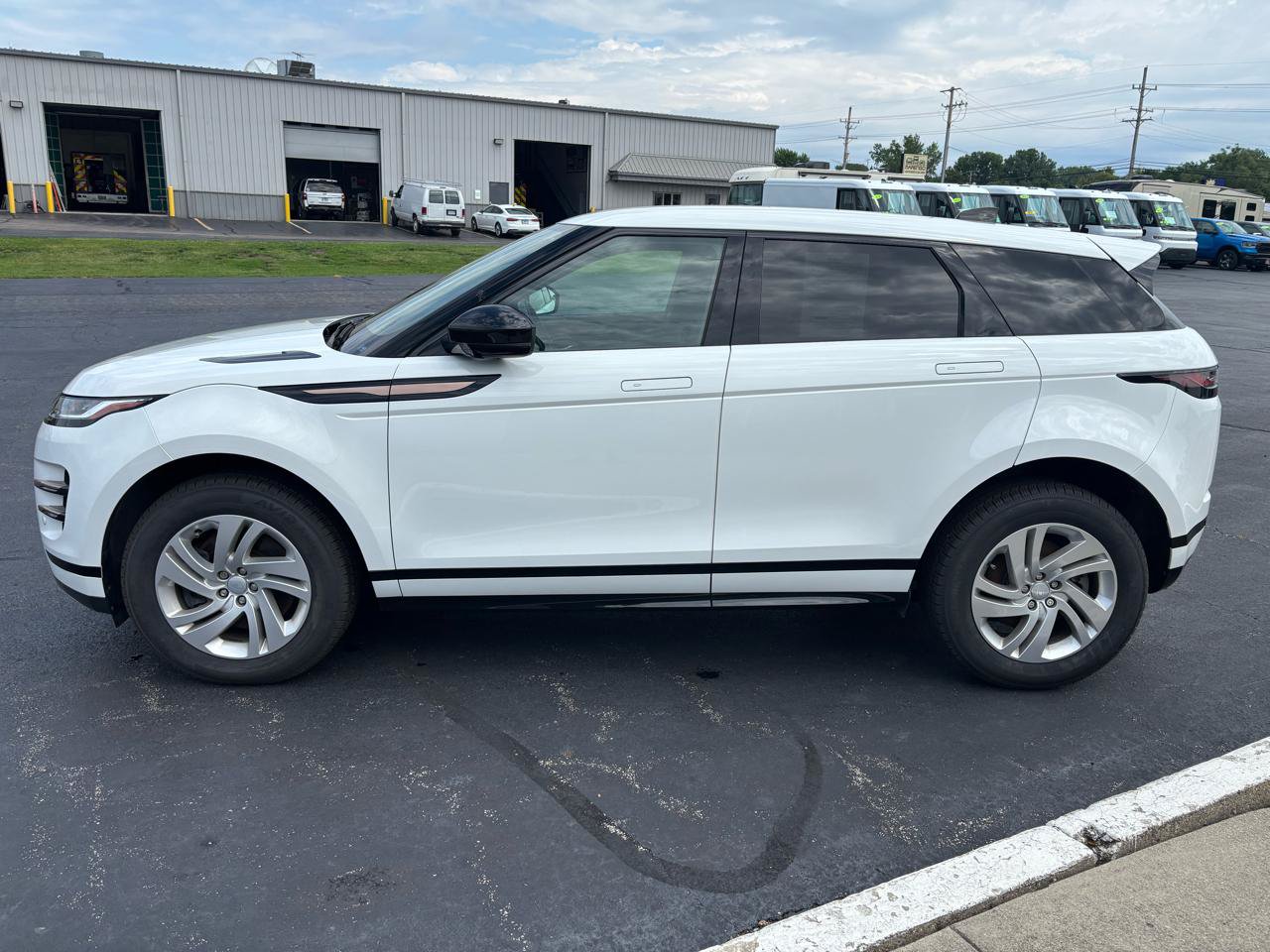 Used 2023 Land Rover Range Rover Evoque R-Dynamic S AWD/4WD image 6